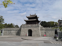 阆中